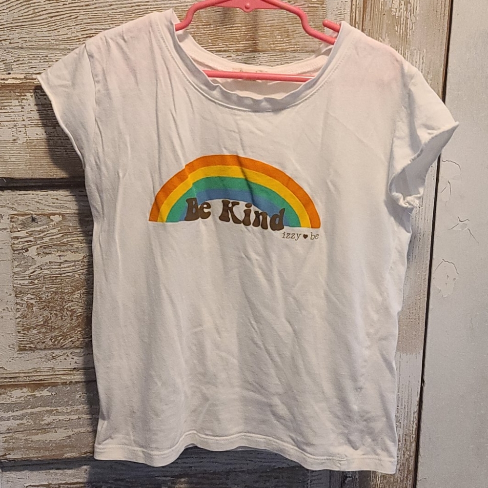 Be Kind girls size small (6/7) tee